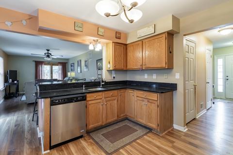 306 Maxwell Ct, Brick, NJ 08724 photo 9