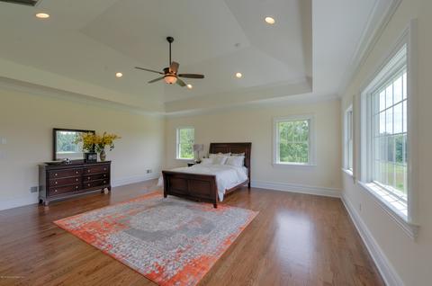 195 Everett Rd, Holmdel, NJ 07733 photo 18