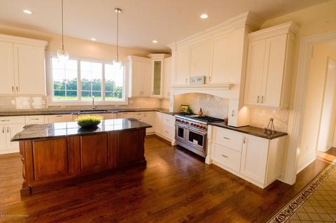 195 Everett Rd, Holmdel, NJ 07733 photo 3