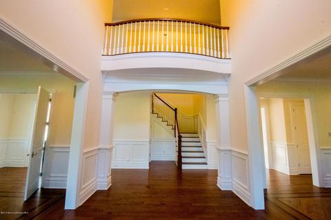 195 Everett Rd, Holmdel, NJ 07733 photo 2