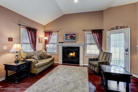 5 Acker Dr, Middletown, NJ 07748 photo 17
