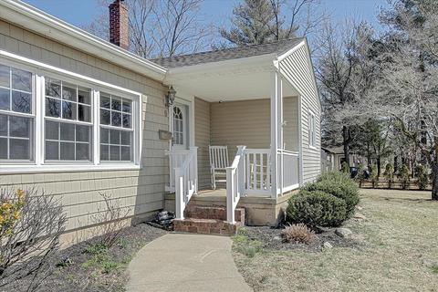 5 Acker Dr, Middletown, NJ 07748 photo 2