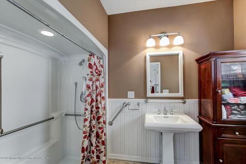 5 Acker Dr, Middletown, NJ 07748 photo 20
