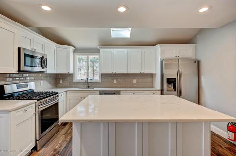 2 Jonathan Dr, Tinton Falls, NJ 07753 photo 11