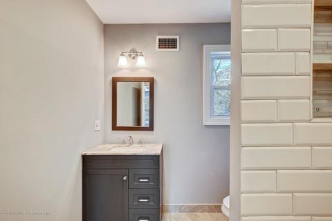 2 Jonathan Dr, Tinton Falls, NJ 07753 photo 19