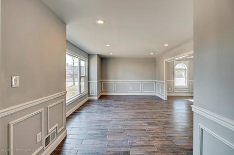 2 Jonathan Dr, Tinton Falls, NJ 07753 photo 5