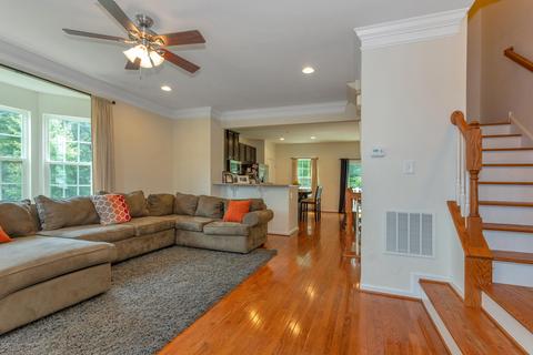 101 Phillip E Frank Way, Aberdeen, NJ 07747 photo 5