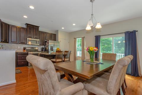 101 Phillip E Frank Way, Aberdeen, NJ 07747 photo 9