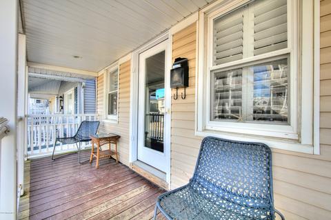 24 Beach St, Sea Bright, NJ 07760 photo 3