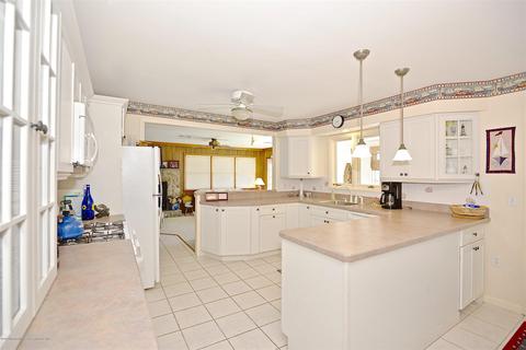 1007 Capstan Dr, Forked River, NJ 08731 photo 6