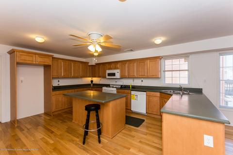155 Lighthouse Dr, Waretown, NJ 08758 photo 8