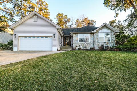 712 Meadow Ln, Forked River, NJ 08731 photo 2