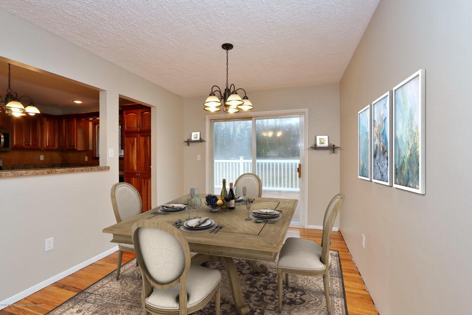  27 Old Queens Blvd, Manalapan, NJ 07726 photo 9