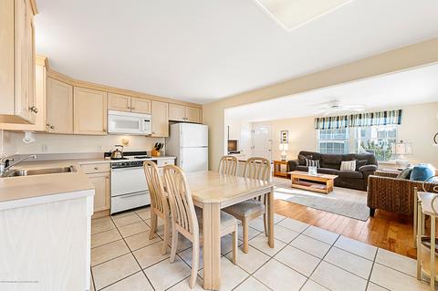 22 E 33rd St, Long Beach Township, NJ 08008 photo 7