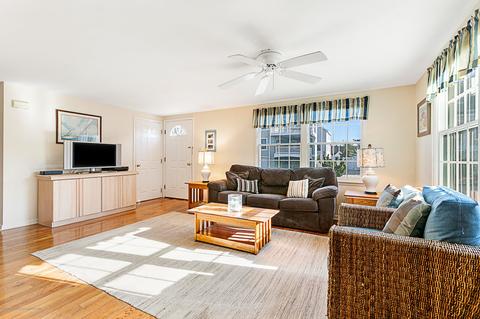 22 E 33rd St, Long Beach Township, NJ 08008 photo 3