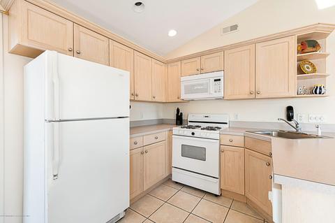 22 E 33rd St, Long Beach Township, NJ 08008 photo 22