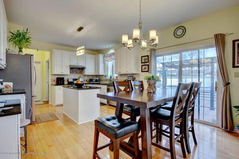 37 Pointe Cir, Jackson, NJ 08527 photo 10