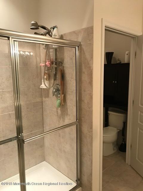 155 Sparrow Dr, Hamilton, NJ 08690 photo 9