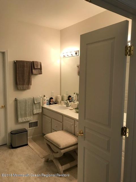 155 Sparrow Dr, Hamilton, NJ 08690 photo 43