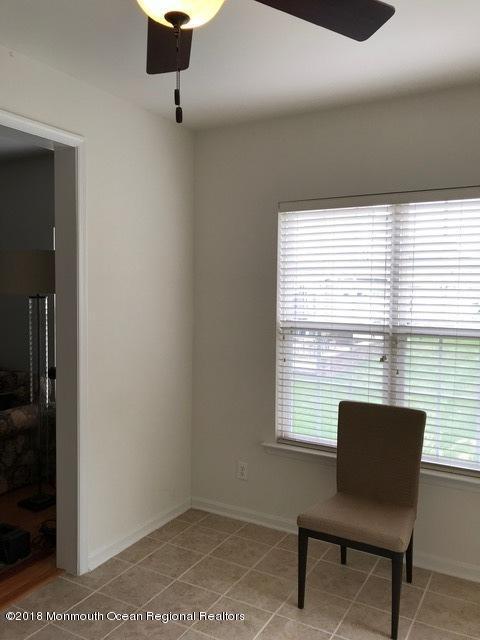 155 Sparrow Dr, Hamilton, NJ 08690 photo 13