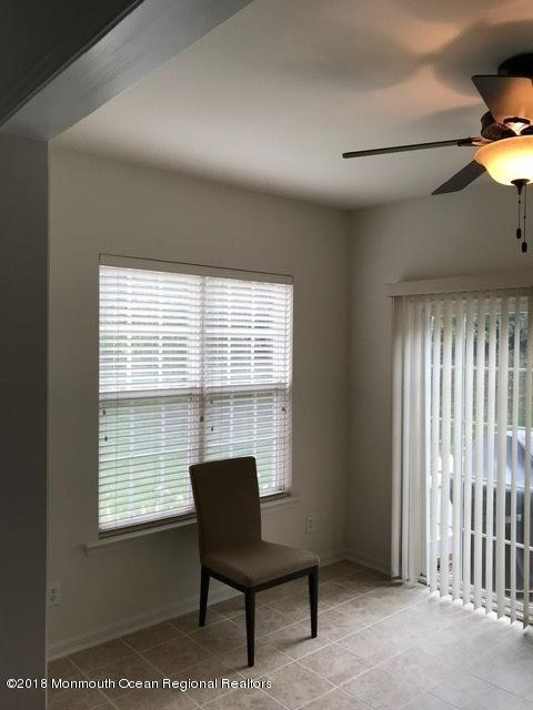 155 Sparrow Dr, Hamilton, NJ 08690 photo 11