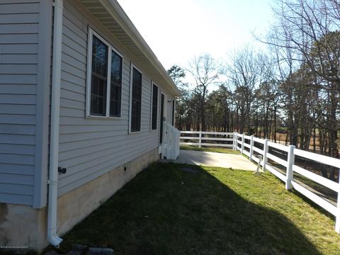 24 Abercorn Ct, Jackson, NJ 08527 photo 4