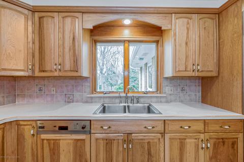 13 Allocco Dr, Holmdel, NJ 07733 photo 17