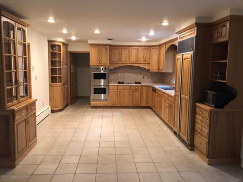 13 Allocco Dr, Holmdel, NJ 07733 photo 18
