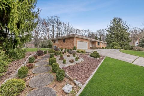 13 Allocco Dr, Holmdel, NJ 07733 photo 3