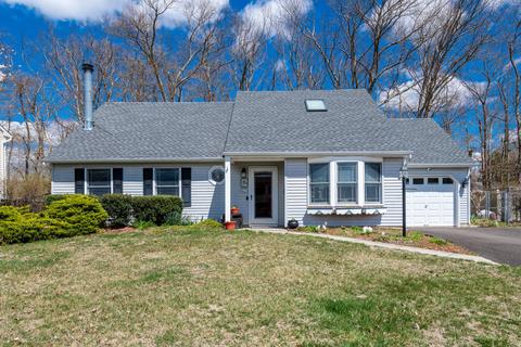 19 Eric Dr, Howell, NJ 07731 photo 1