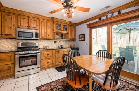 19 Eric Dr, Howell, NJ 07731 photo 9