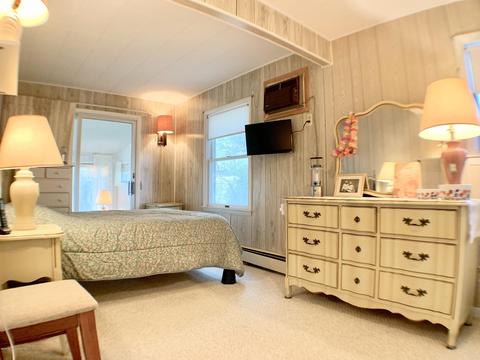106 E 6th St, Ship Bottom, NJ 08008 photo 11
