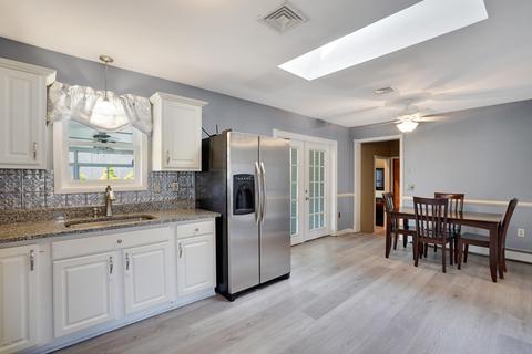 74 Johnson Ln, Jackson, NJ 08527 photo 3