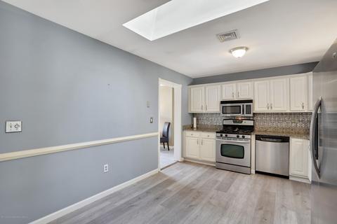 74 Johnson Ln, Jackson, NJ 08527 photo 2