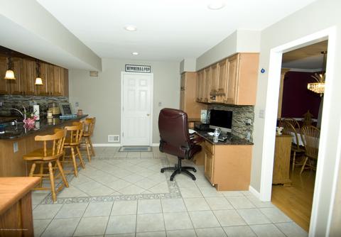3 Sutton Ct, Matawan, NJ 07747 photo 7