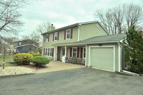 3 Sutton Ct, Matawan, NJ 07747 photo 4