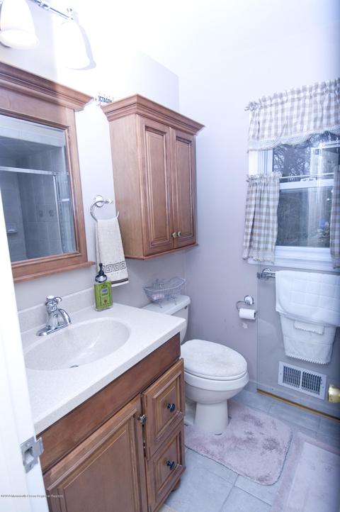 3 Sutton Ct, Matawan, NJ 07747 photo 26