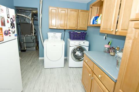 3 Sutton Ct, Matawan, NJ 07747 photo 18