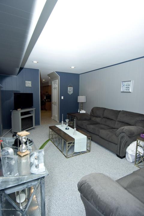 3 Sutton Ct, Matawan, NJ 07747 photo 14