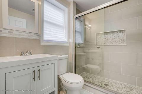 413 E 6th Ave, Roselle, NJ 07203 photo 18