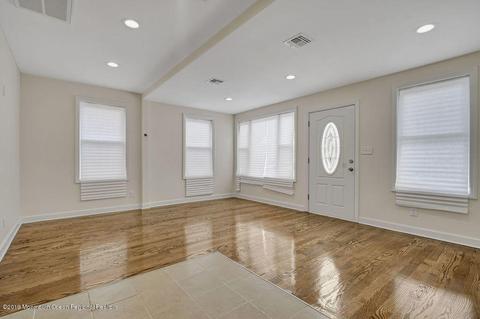 413 E 6th Ave, Roselle, NJ 07203 photo 4