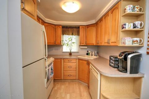 18 Baker Dr, Helmetta, NJ 08828 photo 4