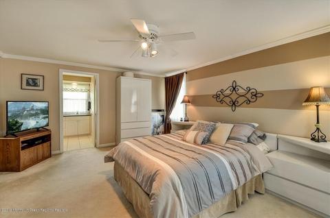 2 Greenbrook Dr, Old Bridge, NJ 08857 photo 16