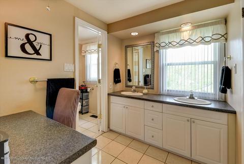 2 Greenbrook Dr, Old Bridge, NJ 08857 photo 17