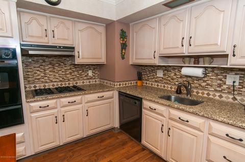 21 Tanforan Ct, Old Bridge, NJ 08857 photo 10
