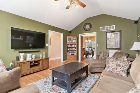 305 Chippewa Dr, Jackson, NJ 08527 photo 4