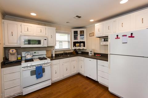 35 Lighthouse Dr, Waretown, NJ 08758 photo 10