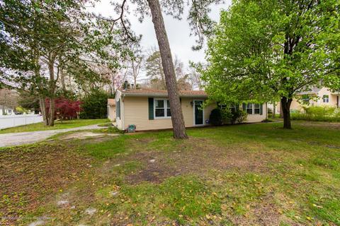 35 Lighthouse Dr, Waretown, NJ 08758 photo 5