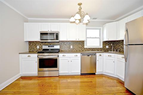 8 Cathrine St, Sewaren, NJ 07077 photo 9