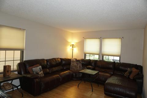 132 Aster Ct, Jackson, NJ 08527 photo 3